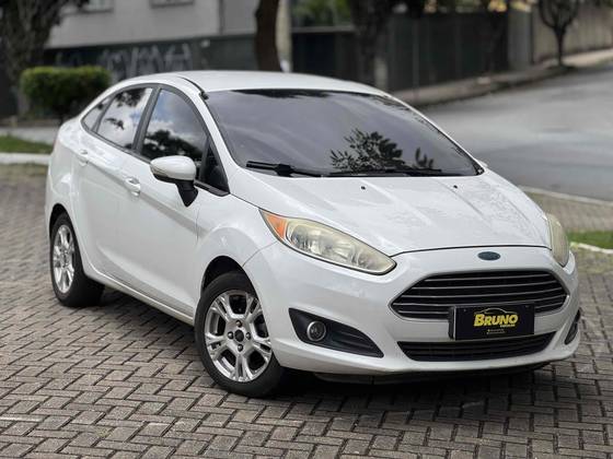 FORD FIESTA 1.6 SE SEDAN 16V FLEX 4P POWERSHIFT FORD FIESTA 1.6 SE SEDAN 16V FLEX 4P POWERSHIFT